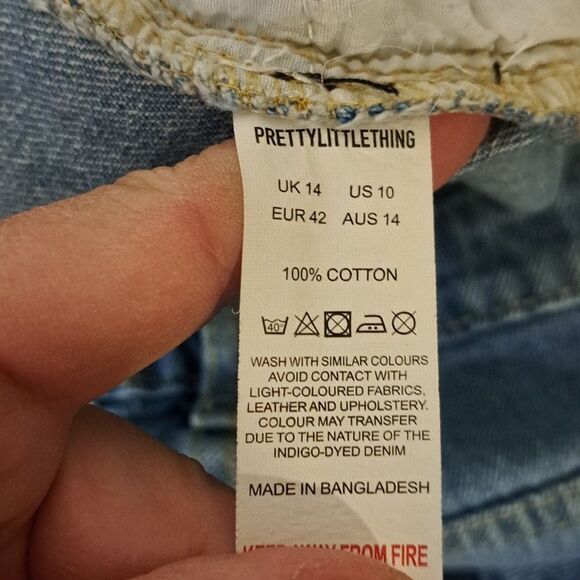 Pretty Little Thing jean size 10 - Picture 4 of 6